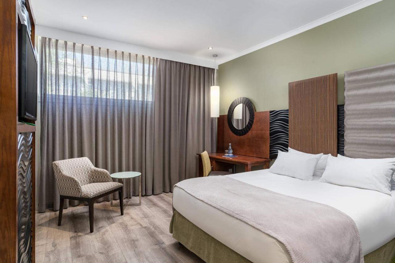 Protea Hotel By Marriott Upington Exterior foto